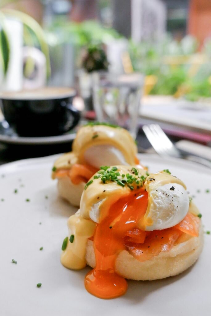 como hacer huevos benedictinos