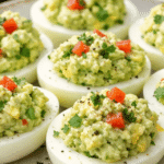 cómo preparar huevos rellenos de aguacate de forma fácil y rápida